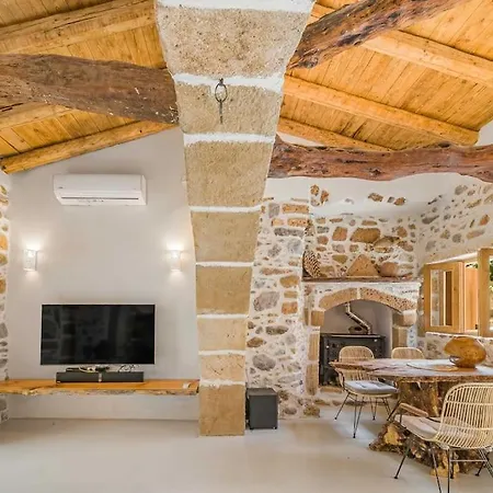 Boutique Cretan House In Old With Jacuzzi * Malia (Crete)
