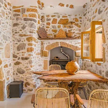 Boutique Cretan House In Old With Jacuzzi Holiday home