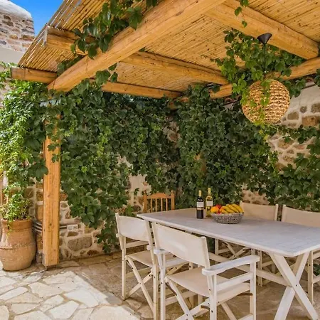 Holiday home Boutique Cretan House In Old With Jacuzzi