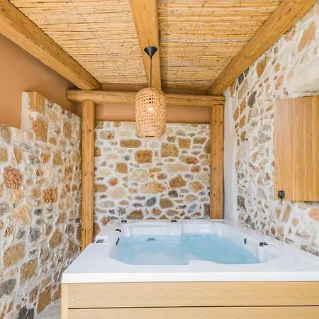 Holiday home Boutique Cretan House In Old With Jacuzzi *